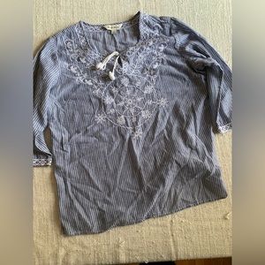 Studio Works blue chambray blouse size PL